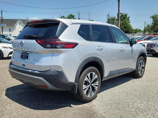 2022 Nissan Rogue SV