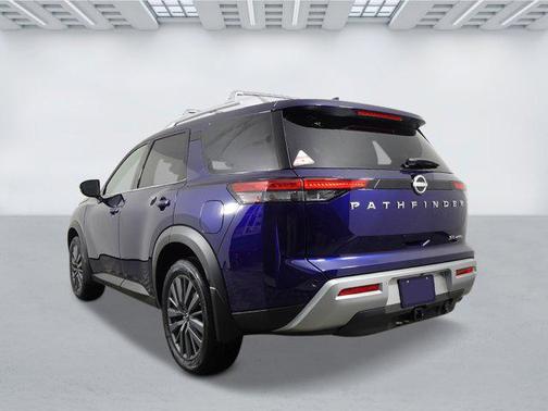 Deep Ocean Blue Pearl 2025 Nissan Pathfinder SL 4WD