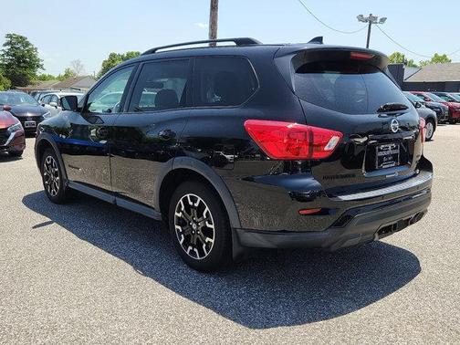 2020 Nissan Pathfinder SL 4WD