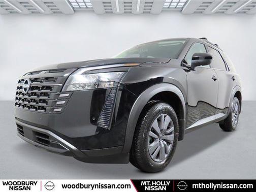 Super Black 2026 Nissan Pathfinder SV