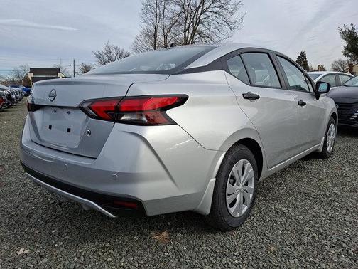 2025 Nissan Versa 1.6 S