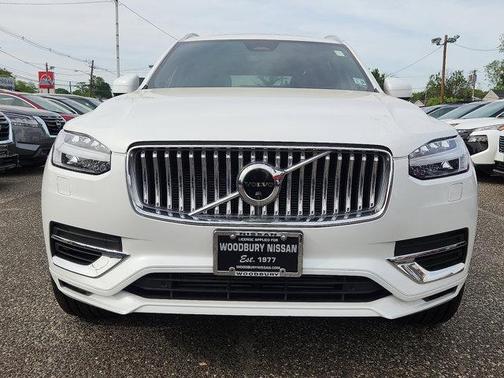 2023 Volvo XC90 Recharge Plug-In Hybrid T8 Ultimate Bright Theme 7-Seater