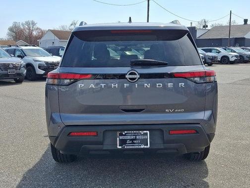 2023 Nissan Pathfinder SV 4WD