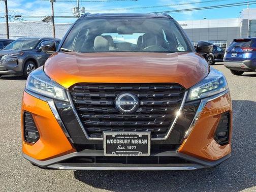 2024 Nissan Kicks SR