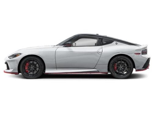 Everest White Pearl Tricoat/Super Black 2024 Nissan Z NISMO Auto