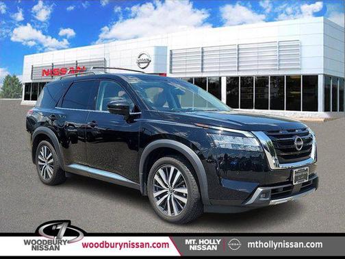 2022 Nissan Pathfinder Platinum 4WD