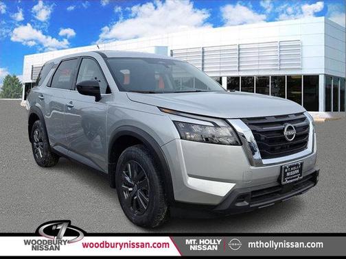 2025 Nissan Pathfinder S 4WD