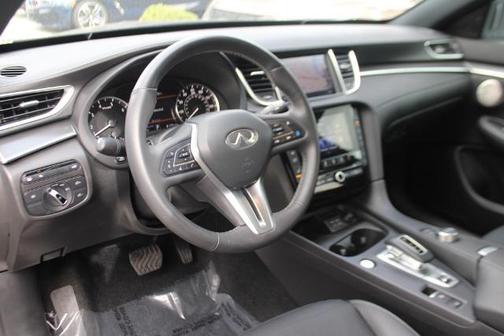 2025 INFINITI QX55 ESSENTIAL