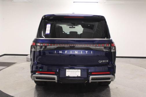 2025 INFINITI QX80 Luxe