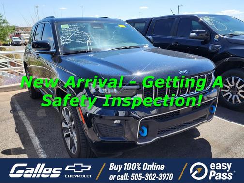 Diamond Black Crystal Pearlcoat 2024 Jeep Grand Cherokee 4xe Overland