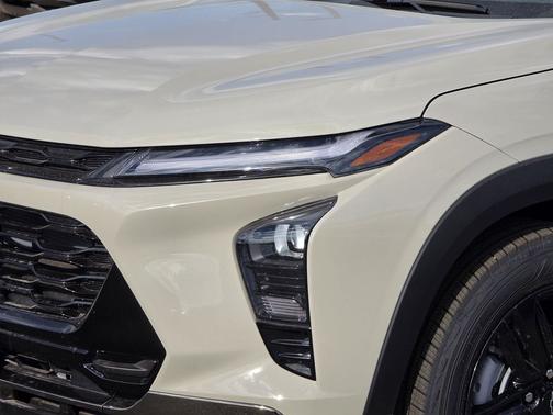 White Sands 2026 Chevrolet Trax FWD ACTIV
