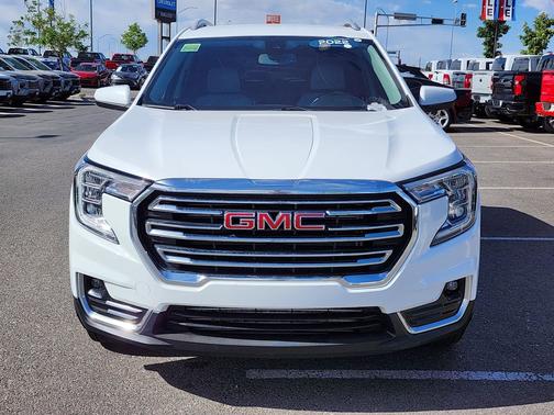 Summit White 2022 GMC Terrain SLT