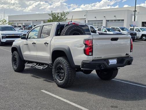 White Sands 2026 Chevrolet Colorado ZR2