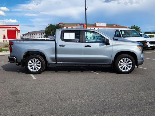 Sterling Gray Metallic 2023 Chevrolet Silverado 1500 Custom