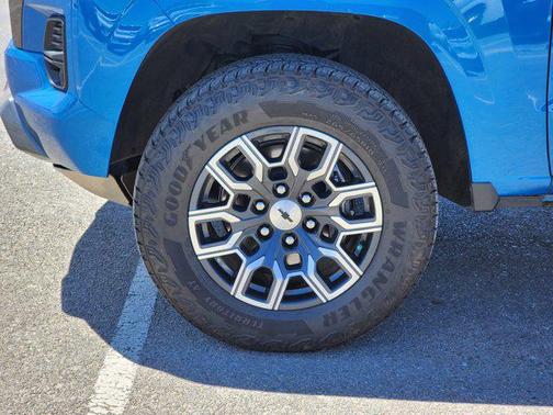 Glacier Blue Metallic 2023 Chevrolet Colorado Z71