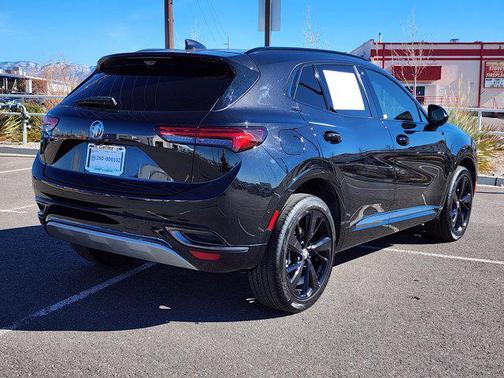 2022 Buick Envision FWD Essence