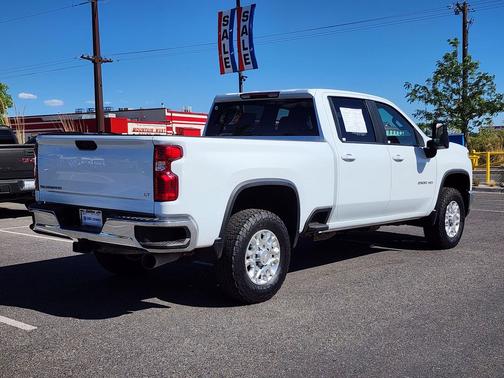 Summit White 2024 Chevrolet Silverado 2500 LT
