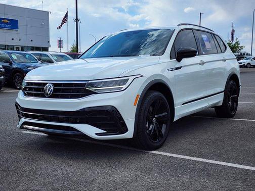 2023 Volkswagen Tiguan 2.0T SE R-Line Black 4MOTION