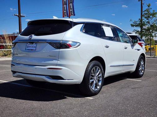 2022 Buick Enclave AWD Avenir