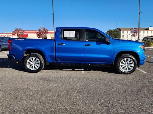 2022 Chevrolet Silverado 1500 Custom