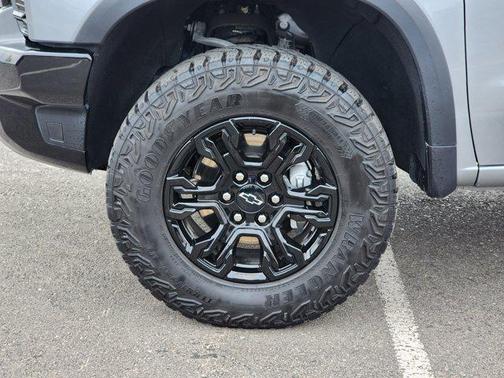 Sterling Gray Metallic 2023 Chevrolet Silverado 1500 ZR2