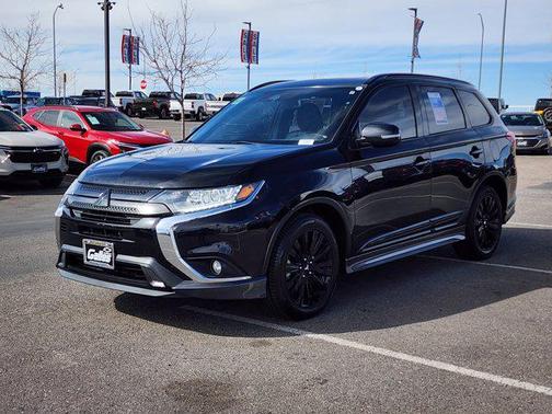 2020 Mitsubishi Outlander SE