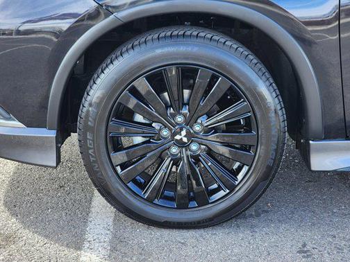 2020 Mitsubishi Outlander SE