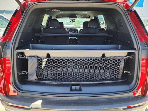 Radiant Red Tintcoat 2026 Chevrolet Traverse AWD Z71