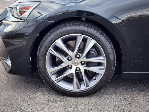 2018 Lexus IS 300 Base