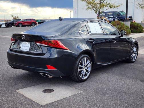 2018 Lexus IS 300 Base