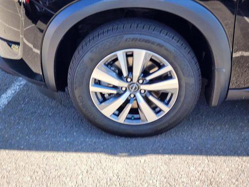 2024 Nissan Pathfinder SL 4WD