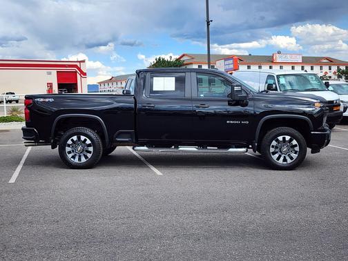 Black 2025 Chevrolet Silverado 2500 Custom