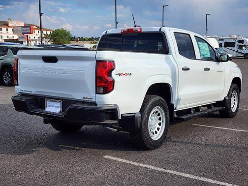 2025 Chevrolet Colorado WT