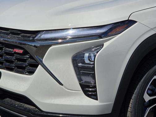 White Sands 2026 Chevrolet Trax FWD 2RS