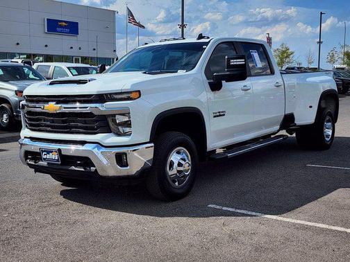 2025 Chevrolet Silverado 3500 LT