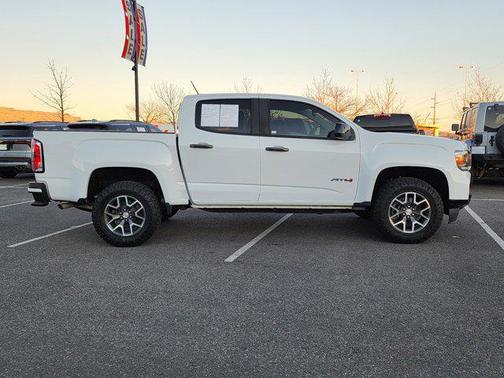 2022 GMC Canyon AT4