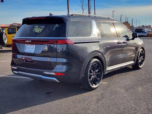 2022 Kia Carnival SX Prestige