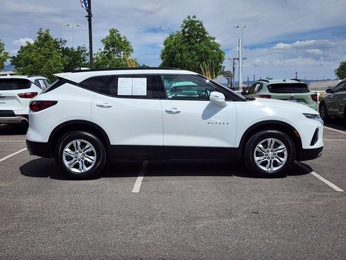Summit White 2021 Chevrolet Blazer 2LT