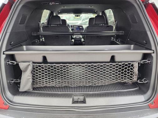 Radiant Red Tintcoat 2026 Chevrolet Traverse AWD Z71