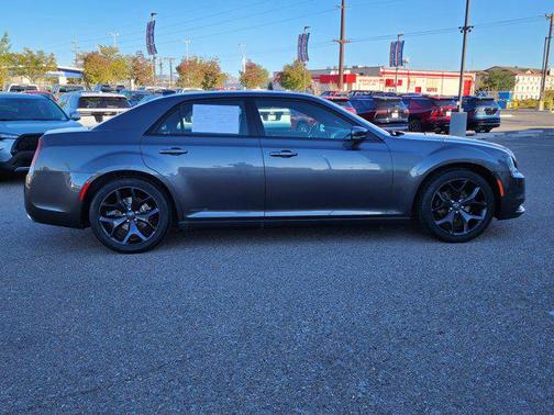 2021 Chrysler 300 S