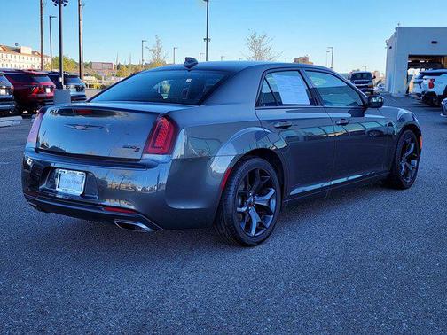 2021 Chrysler 300 S