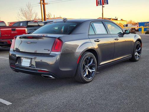 2021 Chrysler 300 S