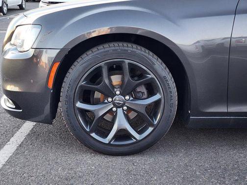 2021 Chrysler 300 S