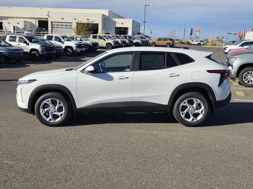 Summit White 2026 Chevrolet Trax LS
