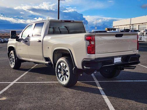2026 Chevrolet Silverado 2500 Custom