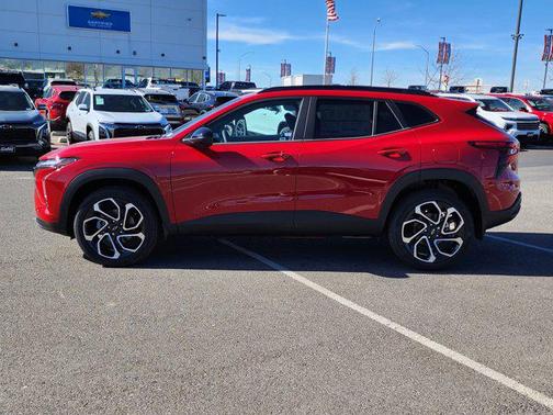 Apex Red 2026 Chevrolet Trax FWD 2RS