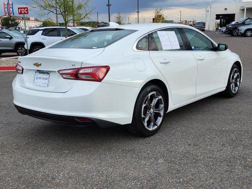 2022 Chevrolet Malibu FWD LT
