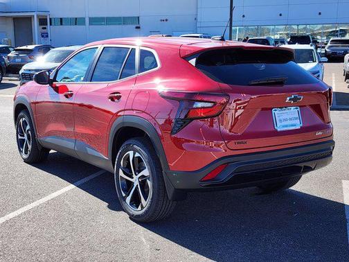 Apex Red 2026 Chevrolet Trax FWD 1RS