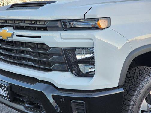 2026 Chevrolet Silverado 2500 Custom