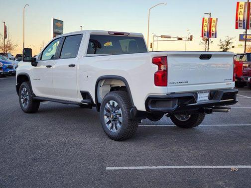 2026 Chevrolet Silverado 2500 Custom